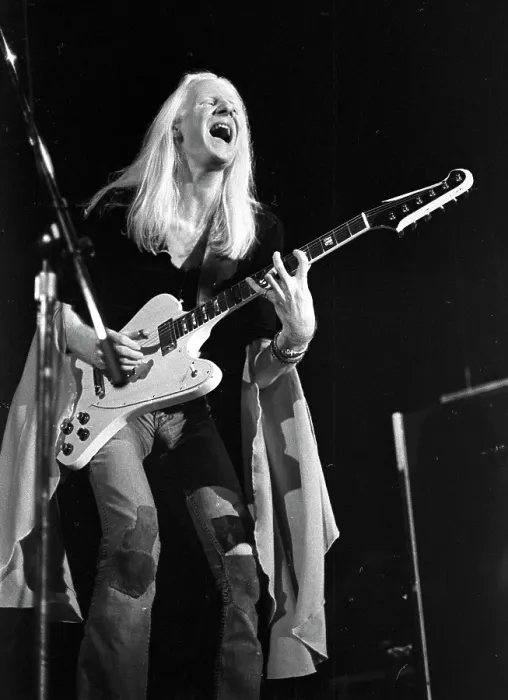 Framed Print : Photo of Johnny Winter Framed Print : Photo of Johnny Winter