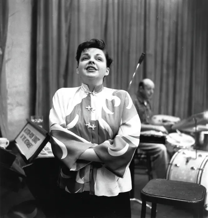 Framed Print : Photo of Judy Garland Framed Print : Photo of Judy Garland