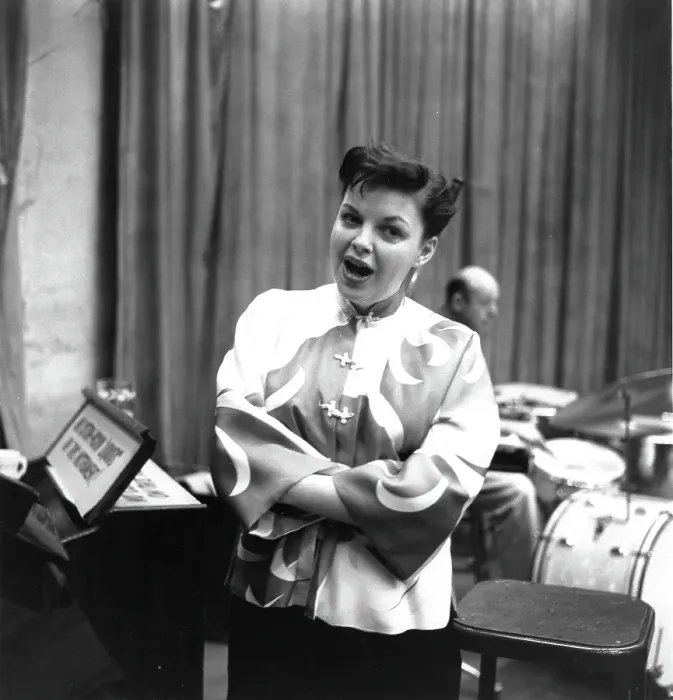 Framed Print : Photo of Judy Garland Framed Print : Photo of Judy Garland