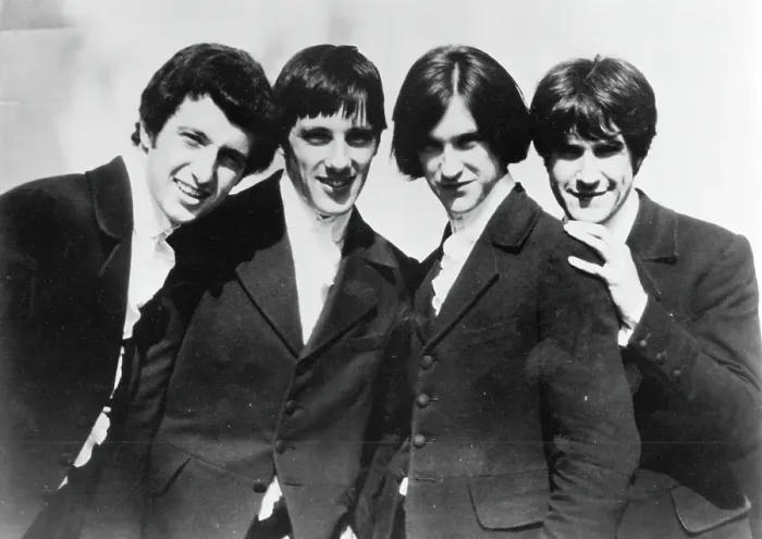 Framed Print : Photo of Kinks Framed Print : Photo of Kinks