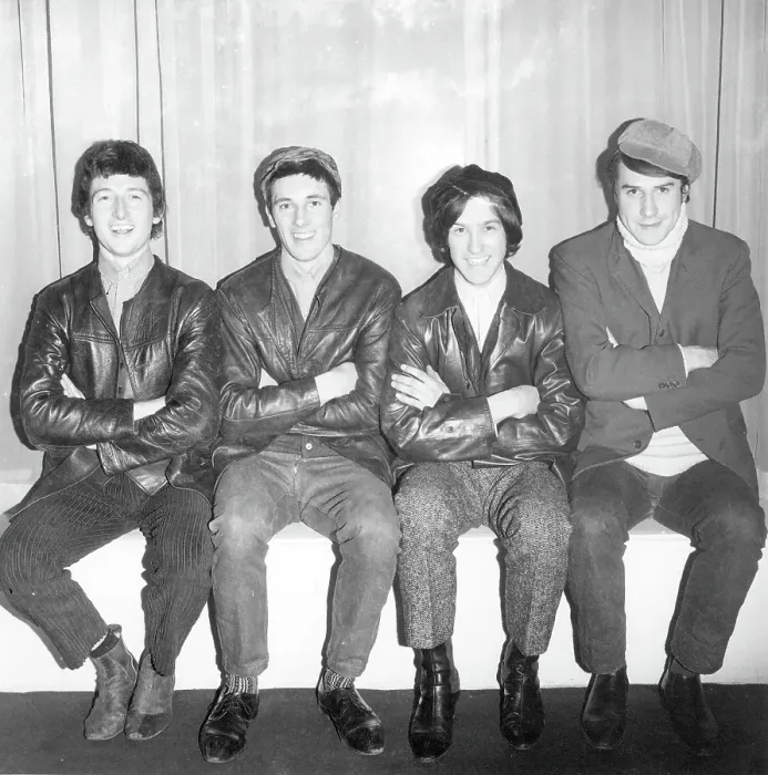 Framed Print : Photo of Kinks Framed Print : Photo of Kinks