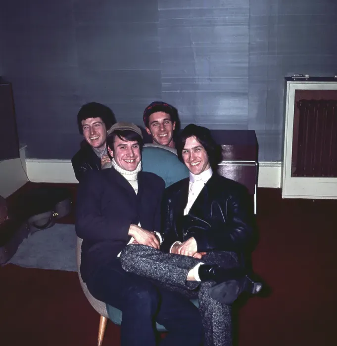 Framed Print : Photo of Kinks Framed Print : Photo of Kinks