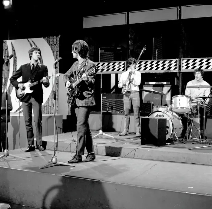 Framed Print : Photo of Kinks Framed Print : Photo of Kinks