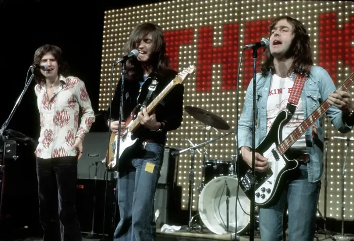 Framed Print : Photo of Kinks Framed Print : Photo of Kinks