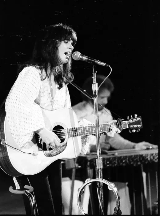 Framed Print : Photo of Linda Ronstadt Framed Print : Photo of Linda Ronstadt