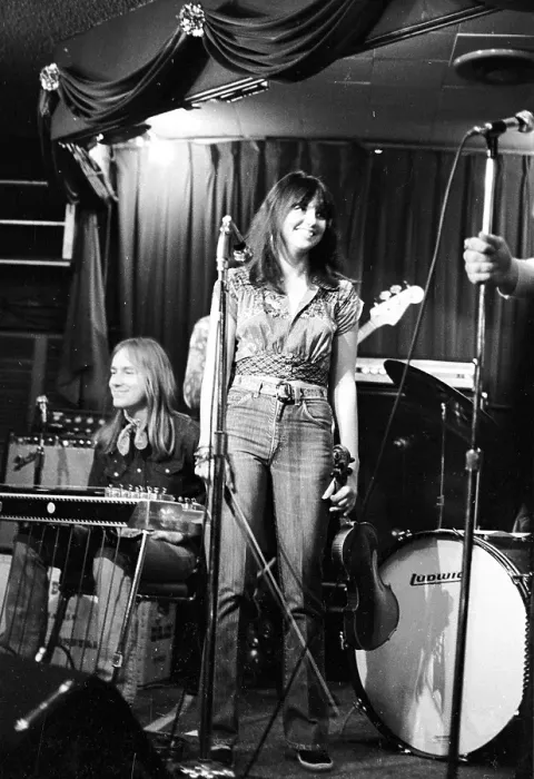 Framed Print : Photo of Linda Ronstadt Framed Print : Photo of Linda Ronstadt