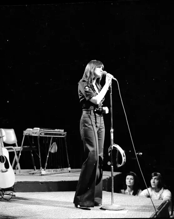 Framed Print : Photo of Linda Ronstadt Framed Print : Photo of Linda Ronstadt