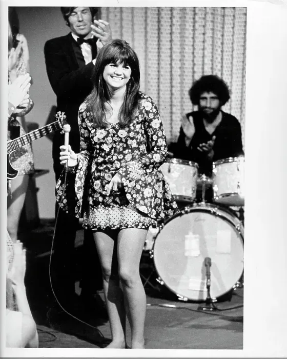 Framed Print : Photo of Linda Ronstadt Framed Print : Photo of Linda Ronstadt