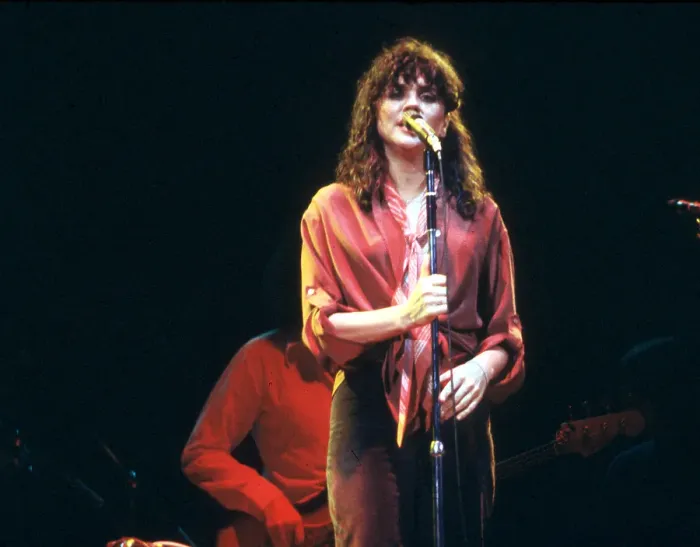 Framed Print : Photo of Linda Ronstadt Framed Print : Photo of Linda Ronstadt