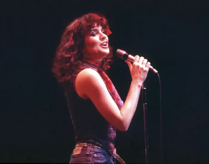 Framed Print : Photo of Linda Ronstadt Framed Print : Photo of Linda Ronstadt