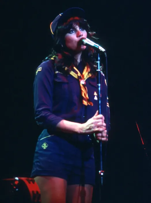 Framed Print : Photo of Linda Ronstadt Framed Print : Photo of Linda Ronstadt
