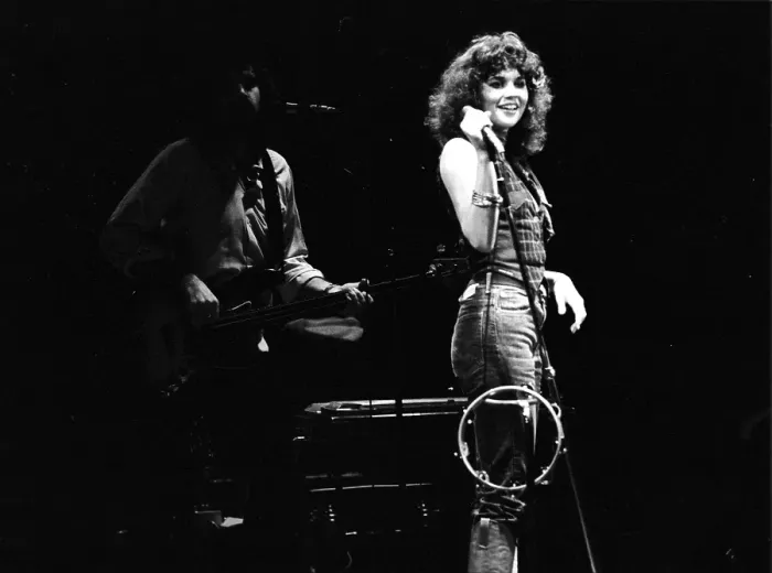 Framed Print : Photo of Linda Ronstadt Framed Print : Photo of Linda Ronstadt