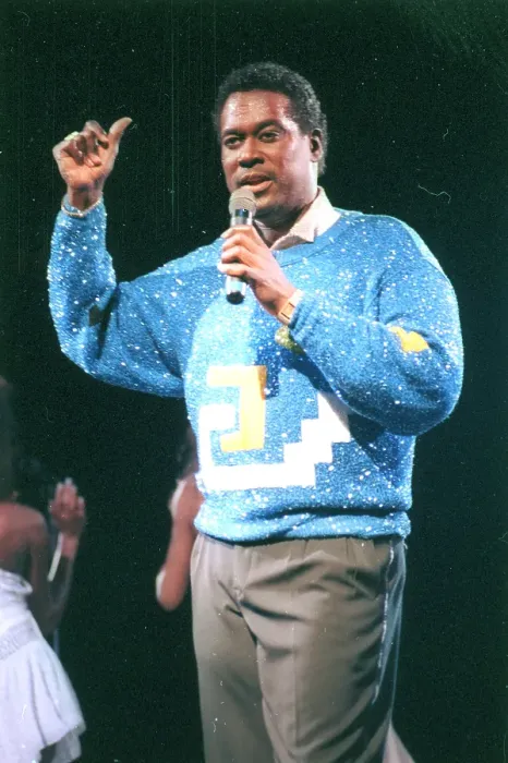 Framed Print : Photo of Luther Vandross Framed Print : Photo of Luther Vandross