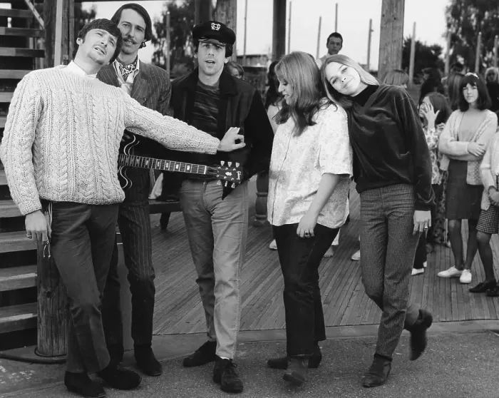 Framed Print : Photo of The Mamas And The Papas Framed Print : Photo of The Mamas And The Papas