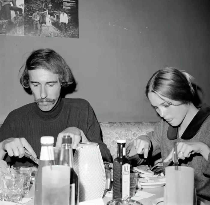 Framed Print : Photo of The Mamas And The Papas Framed Print : Photo of The Mamas And The Papas