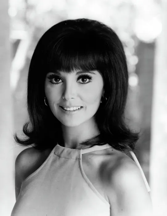 Framed Print : Photo of Marlo Thomas Framed Print : Photo of Marlo Thomas