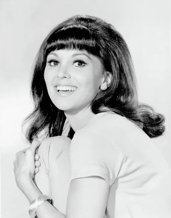 Framed Print : Photo of Marlo Thomas Framed Print : Photo of Marlo Thomas