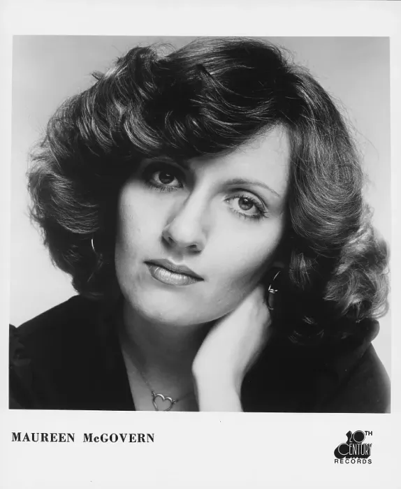 Framed Print : Photo of Maureen McGovern Framed Print : Photo of Maureen McGovern