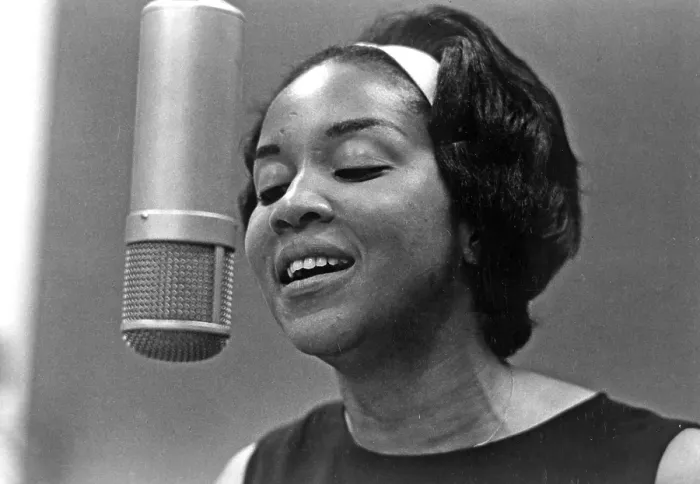 Framed Print : Photo of Mavis Staples Framed Print : Photo of Mavis Staples