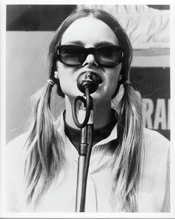 Framed Print : Photo of Michelle Phillips Framed Print : Photo of Michelle Phillips