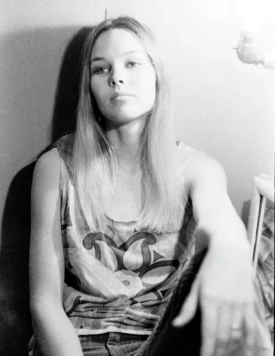 Framed Print : Photo of Michelle Phillips Framed Print : Photo of Michelle Phillips