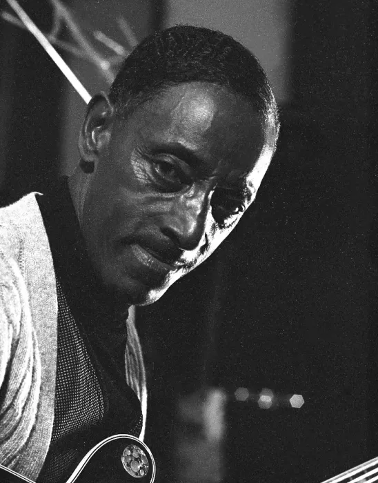 Framed Print : Photo of Mississippi Fred McDowell Framed Print : Photo of Mississippi Fred McDowell