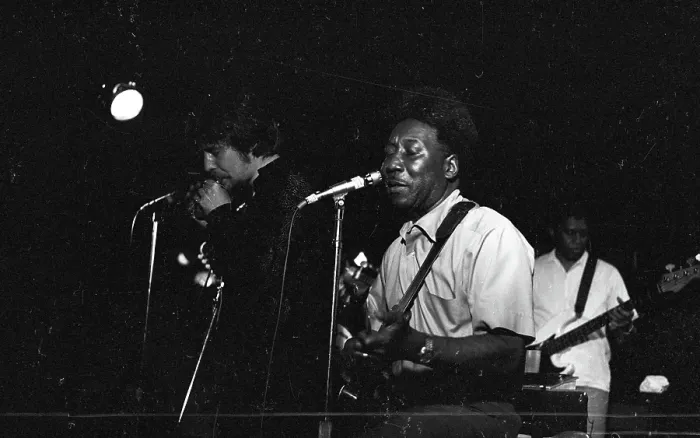 Framed Print : Photo of Muddy Waters Framed Print : Photo of Muddy Waters