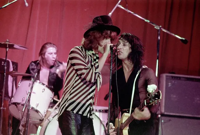 Framed Print : Photo of New York Dolls Framed Print : Photo of New York Dolls