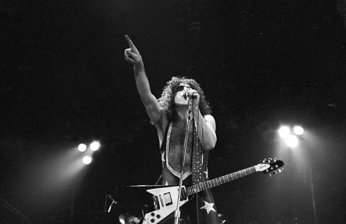 Framed Print : Photo of Paul Stanley Framed Print : Photo of Paul Stanley