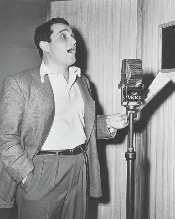 Framed Print : Photo of Perry Como Framed Print : Photo of Perry Como