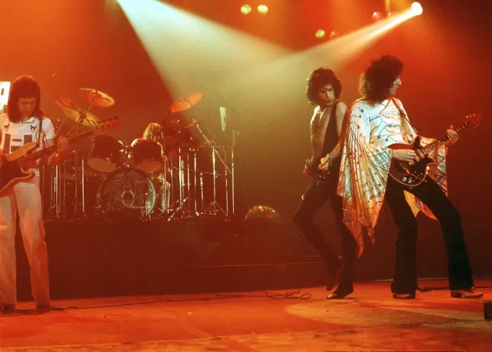Framed Print : Photo of Queen Framed Print : Photo of Queen