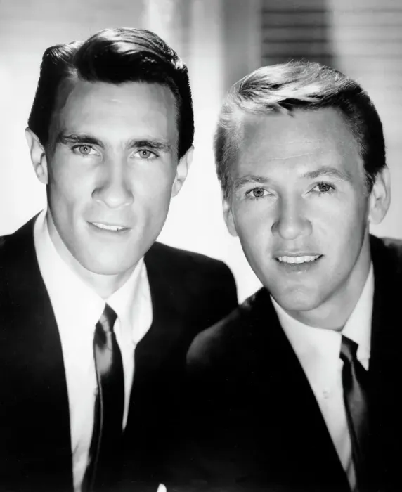 Framed Print : Photo of Righteous Brothers