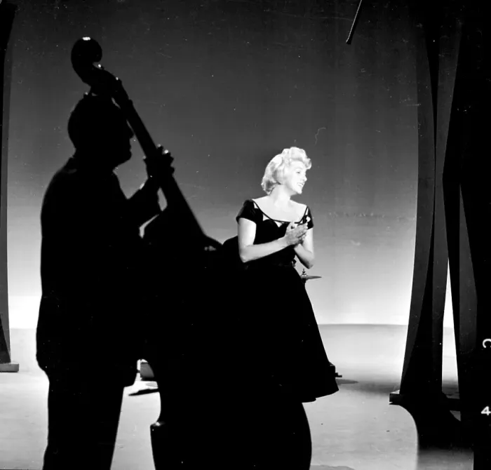 Framed Print : Photo of Rosemary Clooney Framed Print : Photo of Rosemary Clooney