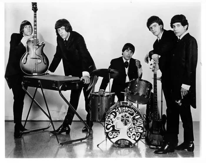 Framed Print : Photo of Sir Douglas Quintet Framed Print : Photo of Sir Douglas Quintet