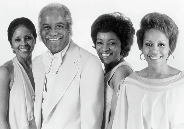 Framed Print : Photo of Staple Singers
