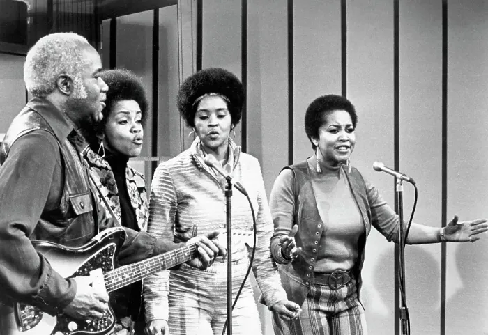 Framed Print : Photo of Staple Singers Framed Print : Photo of Staple Singers