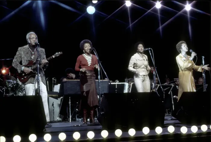 Framed Print : Photo of Staple Singers Framed Print : Photo of Staple Singers