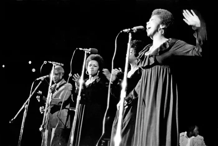 Framed Print : Photo of Staple Singers Framed Print : Photo of Staple Singers