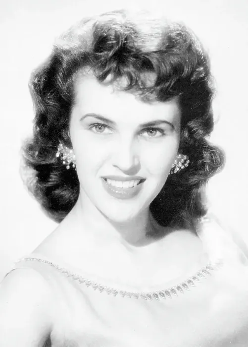 Framed Print : Photo of Wanda Jackson Framed Print : Photo of Wanda Jackson