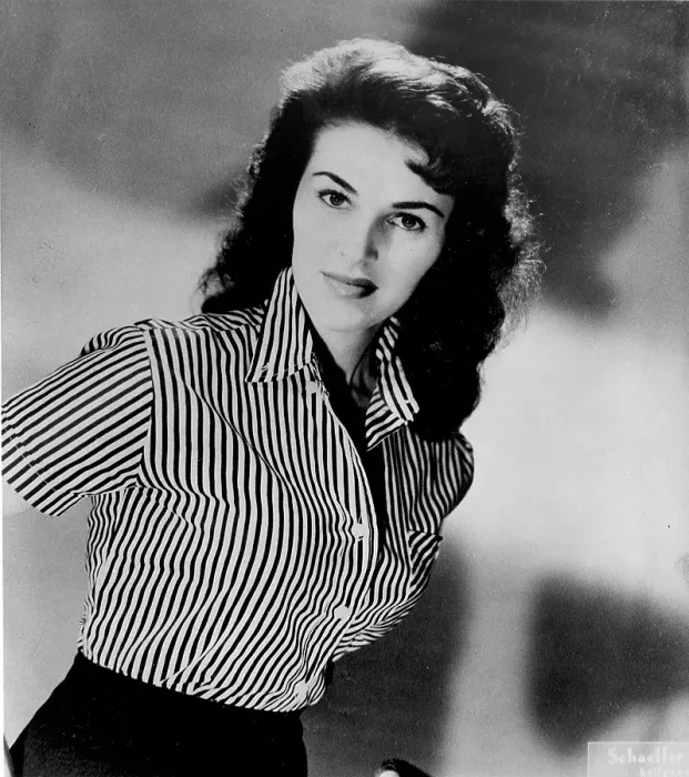 Framed Print : Photo of Wanda Jackson Framed Print : Photo of Wanda Jackson