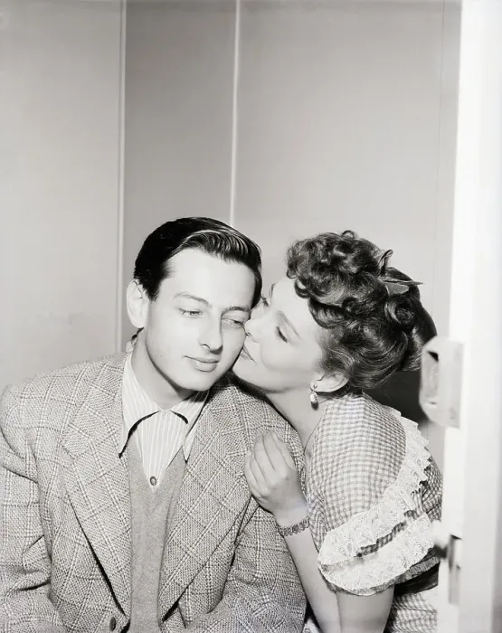 Framed Print : Phyllis Kirk Kissing Young Andre Previn Framed Print : Phyllis Kirk Kissing Young Andre Previn