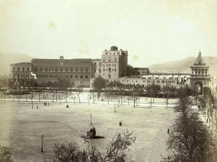 Framed Print : Piazza Vittoria c. 1890, Palermo, Sicily, Italy, Historic, digitally restored reproduction from a 19th century original Framed Print : Piazza Vittoria c. 1890, Palermo, Sicily, Italy, Historic, digitally restored reproduction from a 19th century original