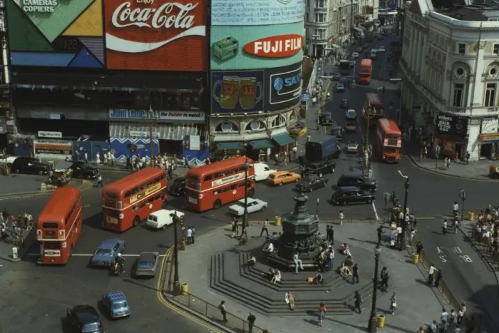 Framed Print : Piccadilly Circus Framed Print : Piccadilly Circus