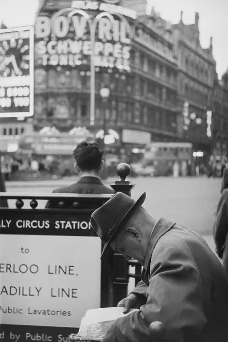Framed Print : Piccadilly Circus Framed Print : Piccadilly Circus