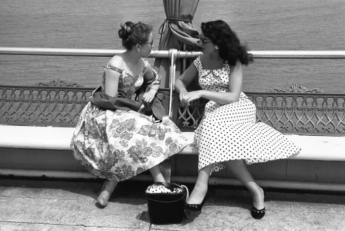 Framed Print : Picture Post Girls Framed Print : Picture Post Girls