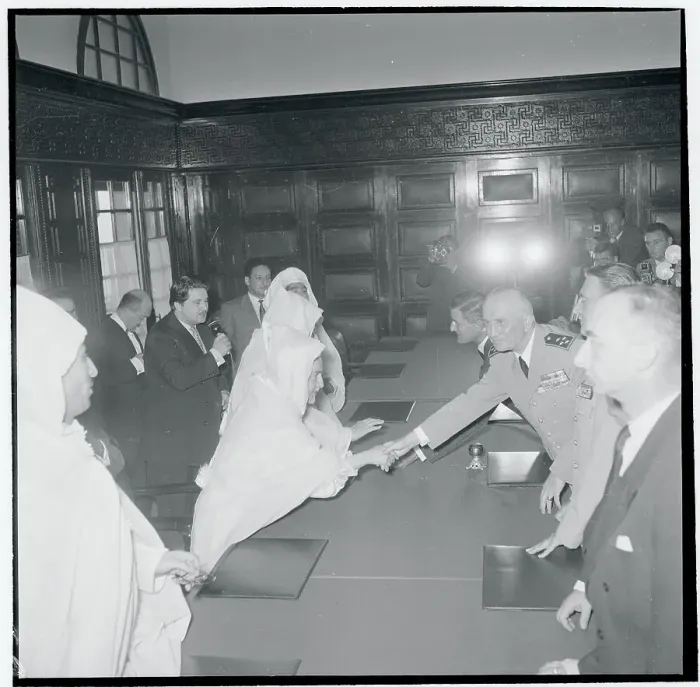 Framed Print : Pierre Boyer de la Tour Shaking Hands with Pasha Hadj Moh Sbihi
