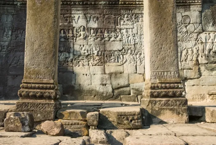 Framed Print : Pillars and bas relief sculpture, Angkor Wat Framed Print : Pillars and bas relief sculpture, Angkor Wat