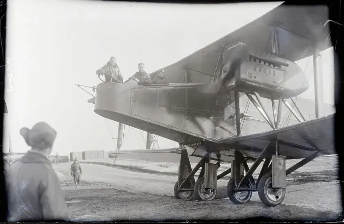 Framed Print : Pilots in Handley Page Aircraft