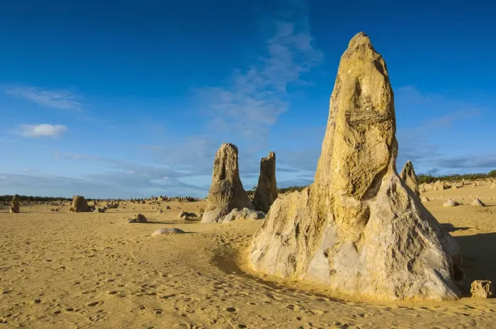 Framed Print : The Pinnacles limestone formations, Nambung National Park, Western Australia Framed Print : The Pinnacles limestone formations, Nambung National Park, Western Australia