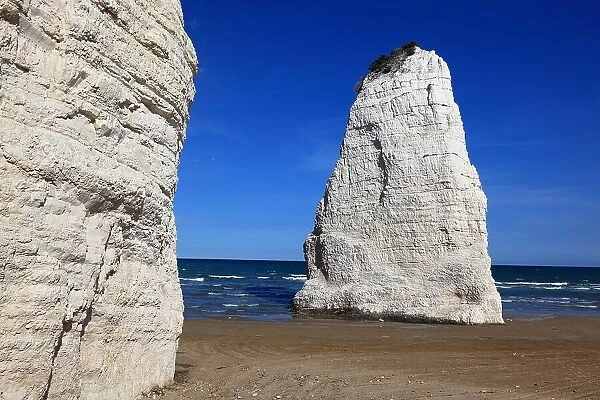 Pizzomunno, limestone rocks on the beach, Vieste, Gargano, Puglia, Italy